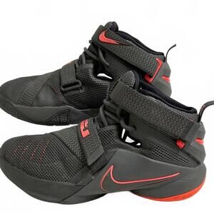 Nike LeBron Soldier IX "Gray/Black/Lava" 776471-002 Boys 4.5Y | VINTAGE 2015